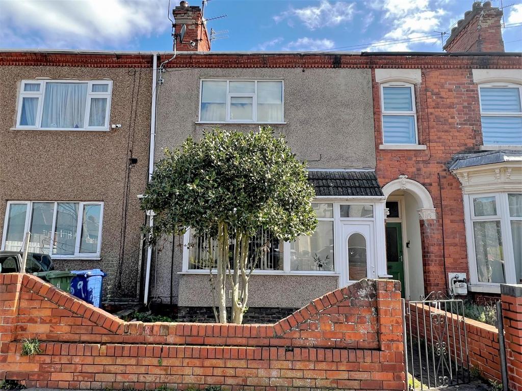 AINSLIE STREET, GRIMSBY, N.E. LINCS, DN32 0LZ 3 bed terraced house for