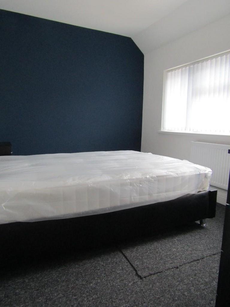Room 5.jpg