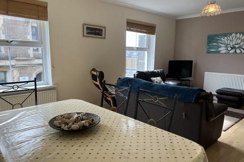 3 bedroom flat for sale, Warren Street, Tenby, Pembrokeshire, SA70