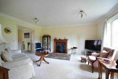 3 bedroom retirement property for sale, The Orchard, Fairford