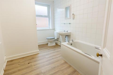 54 Woolmer Road, The Meadows, Nottingham, NG2 2FB