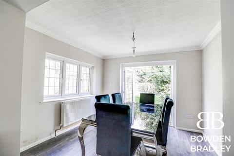52 Tudor Crescent, Hainault, Ilford, IG6 2RP