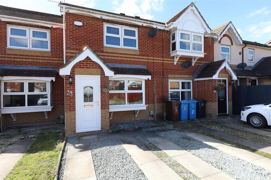 Harlequin Drive, Kingswood, Hull 2 bed terraced house £125,000