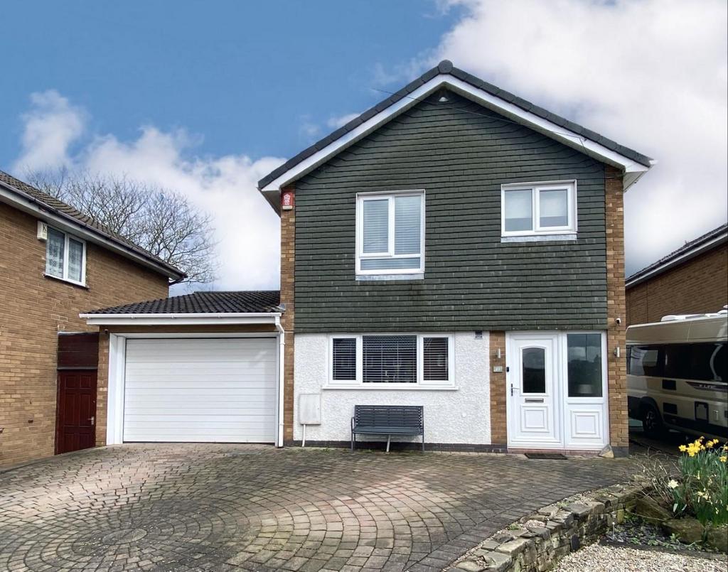 Meadow Way, Stone 3 bed detached house £330,000
