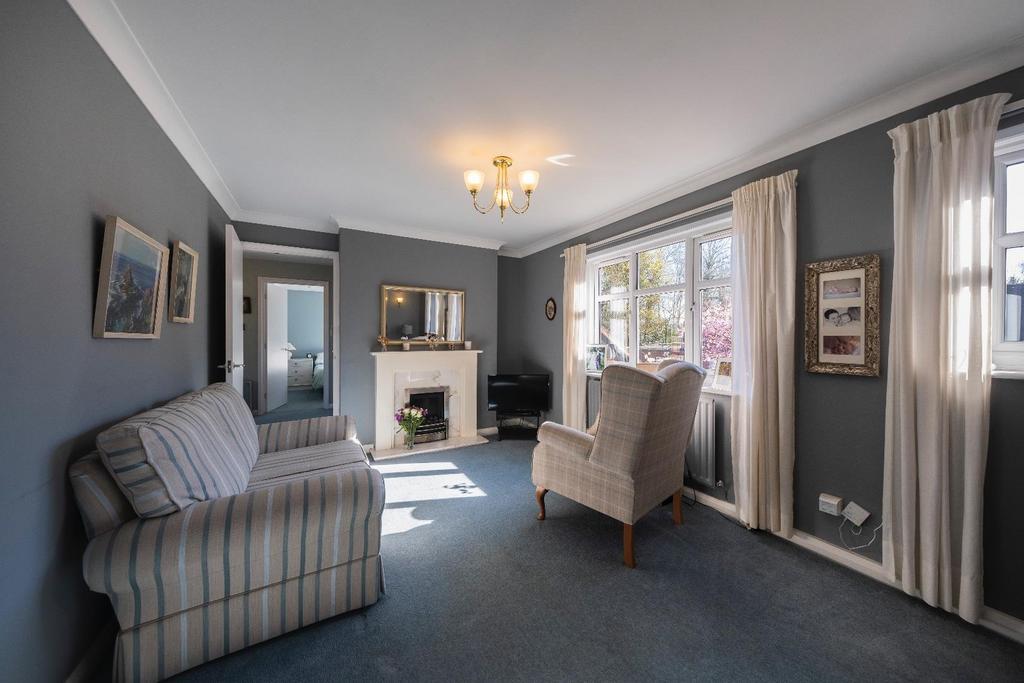 Rathbone Park, Tarporley 2 bed apartment for sale £165,000