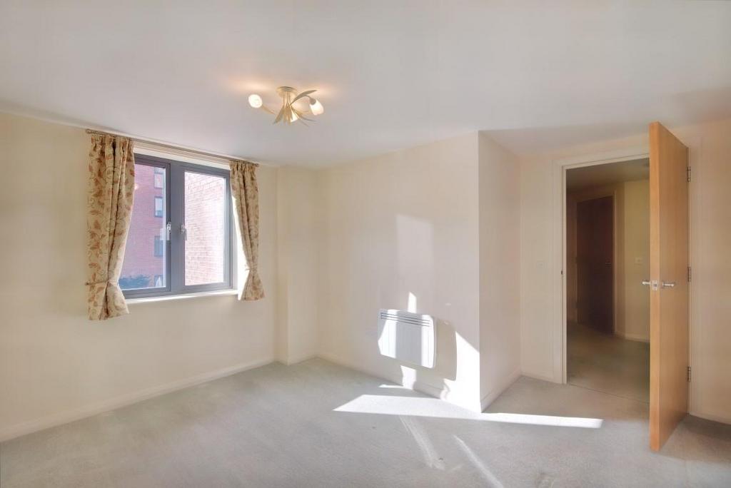 8542442-interior08 (Medium).JPG