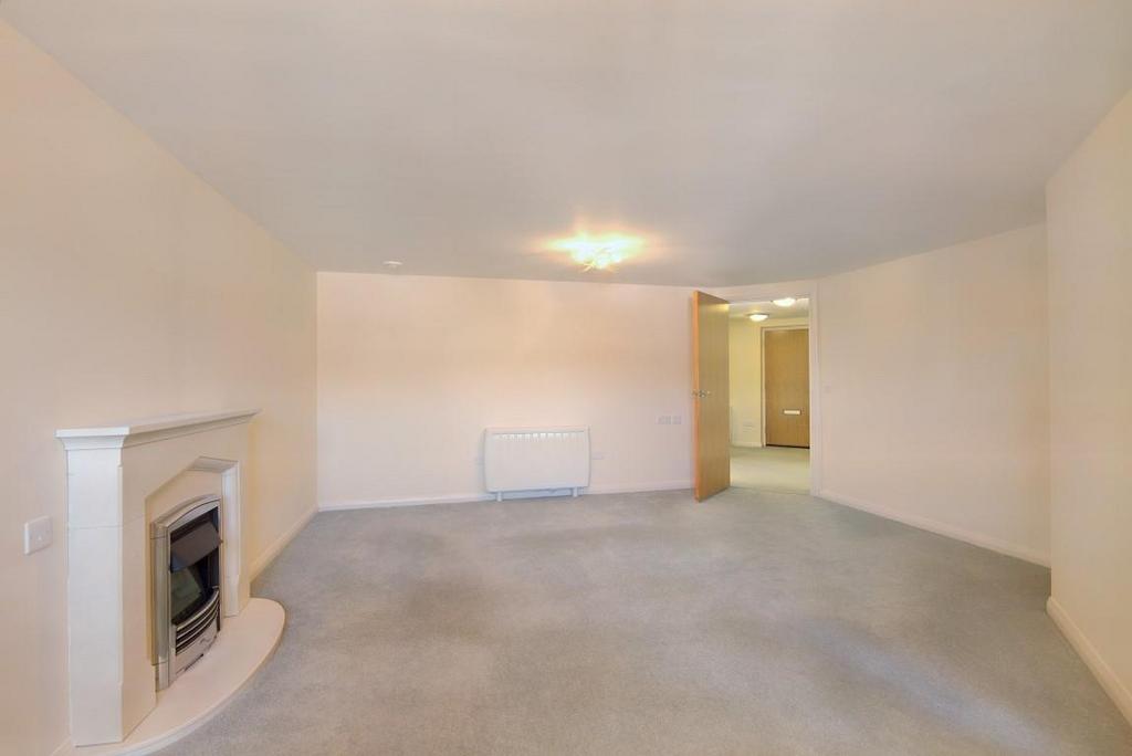 8542442-interior18 (Medium).JPG