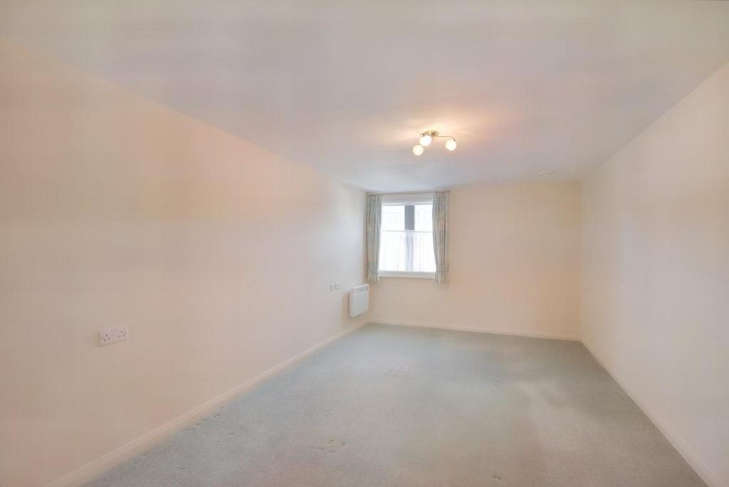 8542442-interior04 (Medium).JPG