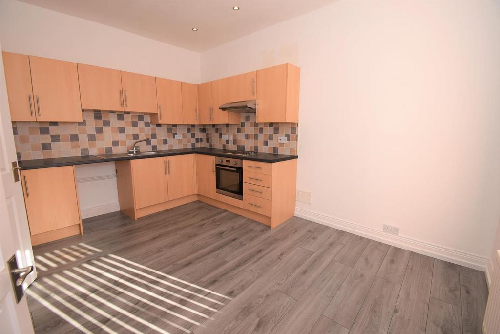 Mariners Cottages, South Shields 2 bed end of terrace house £750 pcm