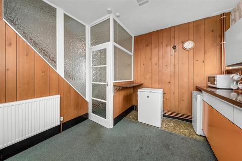 3 Mosslea Road, Bromley, BR2 9PS