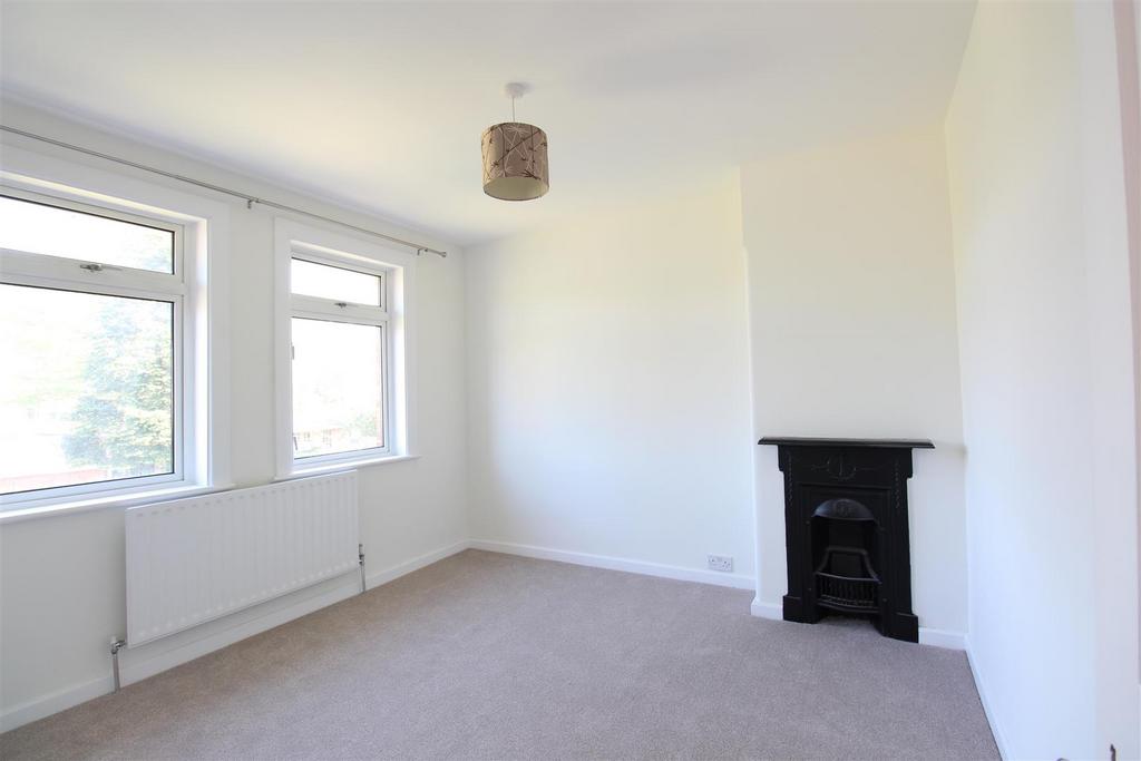 Harefield Road, Southampton 3 bed semidetached house £1,375 pcm (£317 pw)