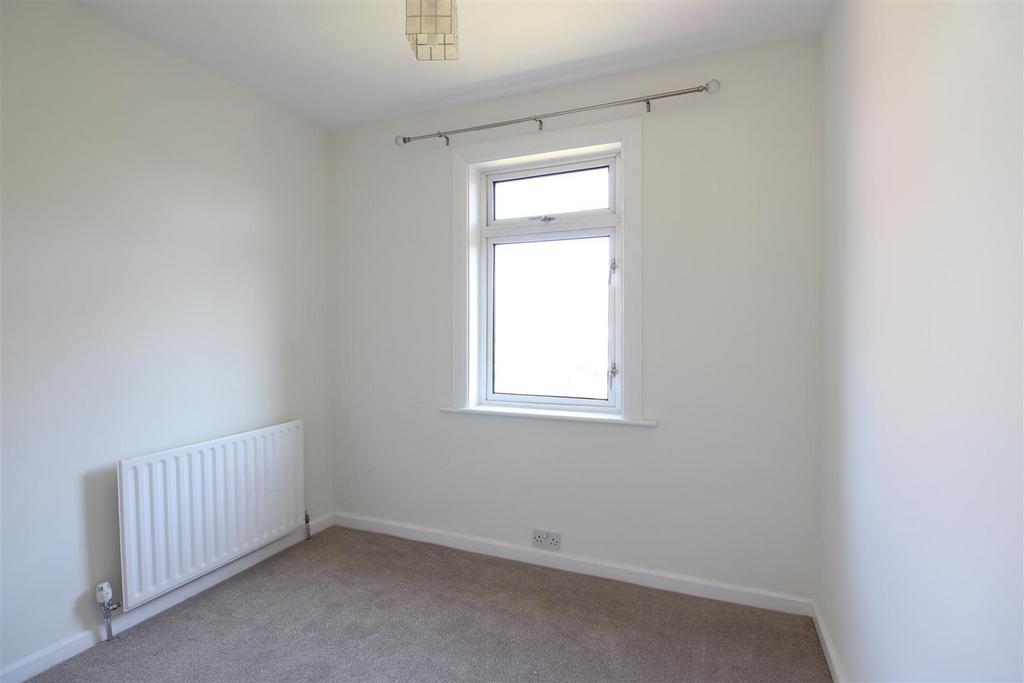Harefield Road, Southampton 3 bed semidetached house £1,375 pcm (£317 pw)