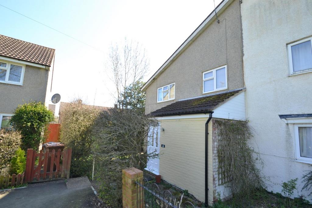 Hyde Green South, Stevenage, SG1 3 bed semidetached house £1,600 pcm