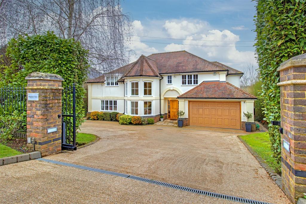 The Warren, Radlett 5 bed detached house for sale £3,750,000