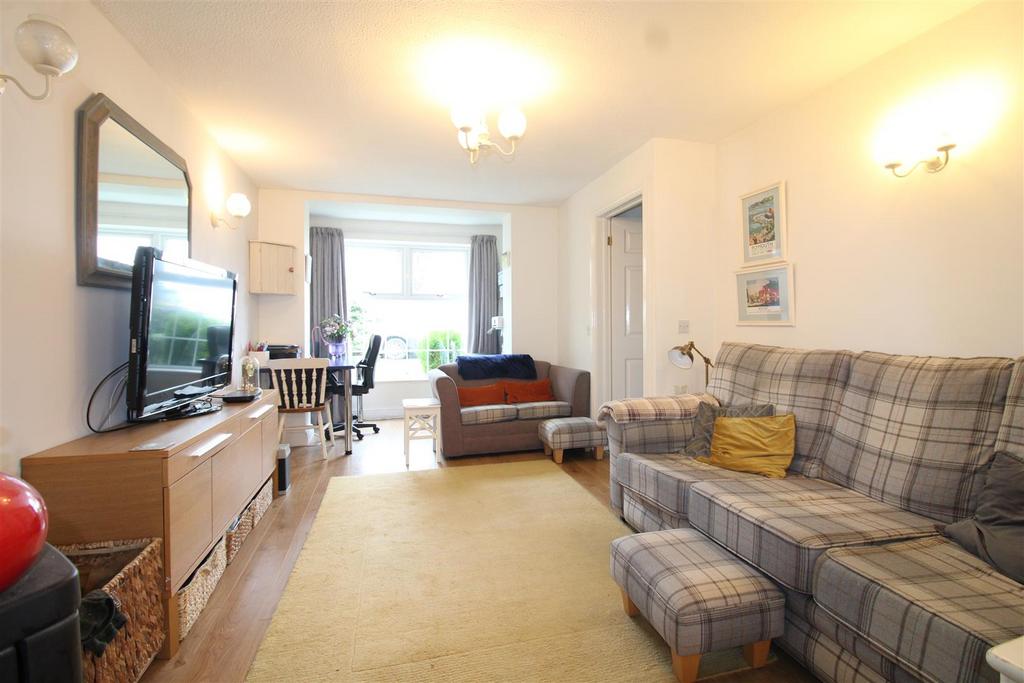 Tarvin Mews, Brierley Hill 4 bed semidetached house for sale £325,000