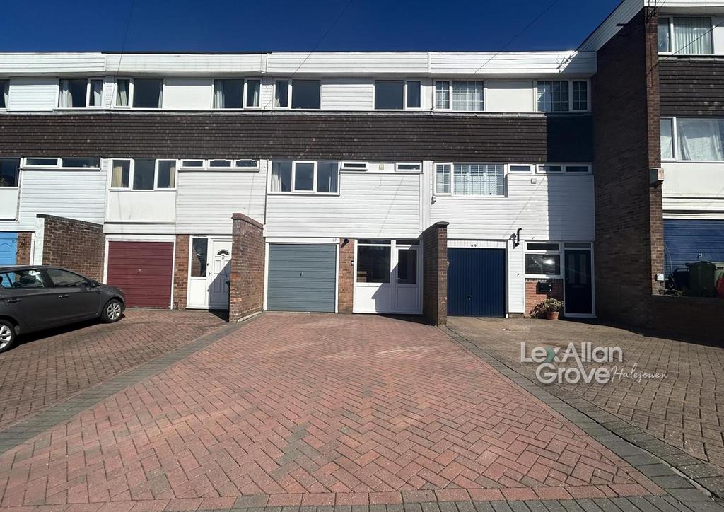 Woodbury Road, Halesowen 4 bed townhouse £250,000