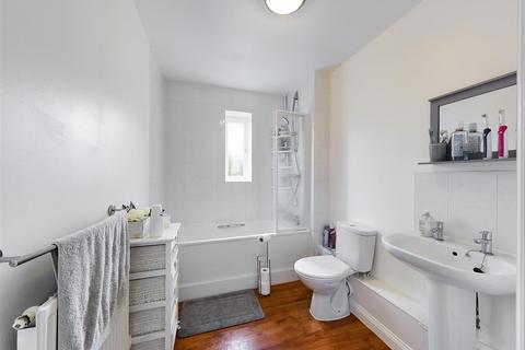 2 bedroom apartment for sale - Walderslade Road, Walderslade