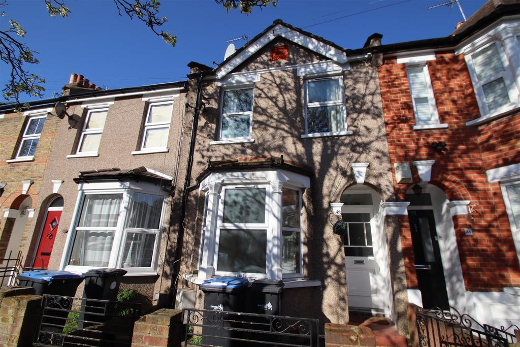 Clive Road, Enfield, EN1 3 bed house £1,750 pcm (£404 pw)