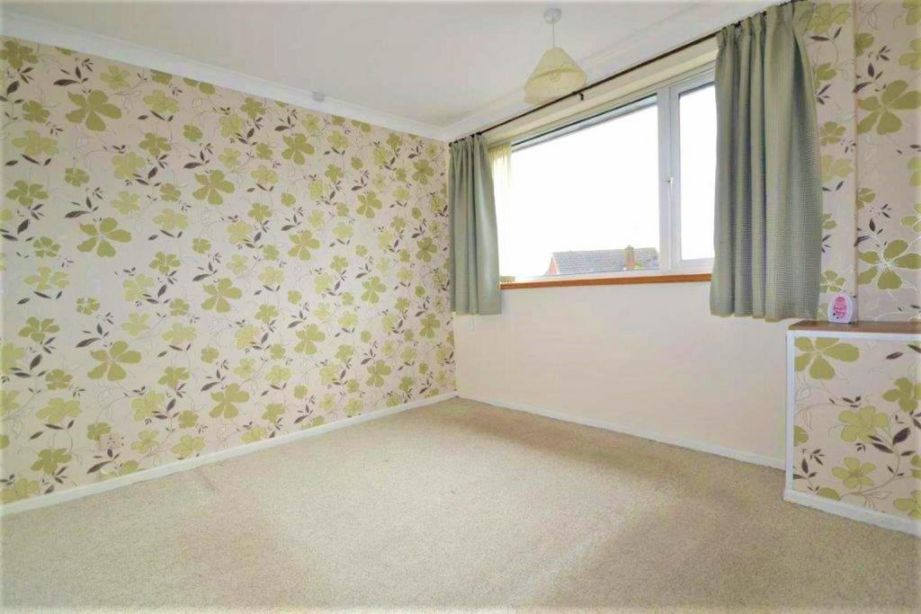 Bedroom one.jpg