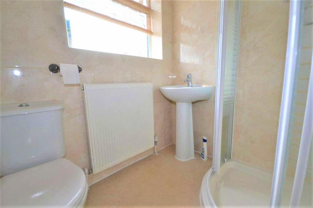 Bathroom .jpg