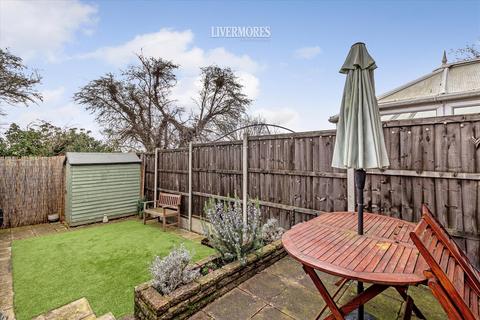 76 Woodfall Drive, Dartford, DA1 4TR