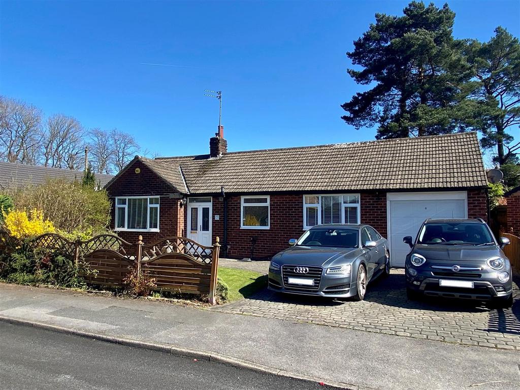 Woodside Drive, High Lane, Stockport 3 bed detached bungalow for sale
