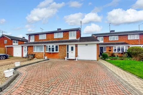 3 bedroom semi-detached house for sale, Baccara Grove, Bletchley, Milton Keynes