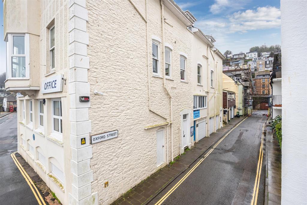 A03 - 2 Dart House Oxford Street Dartmouth - 23032