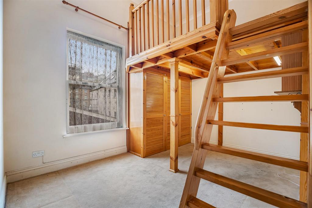 A06 - 2 Dart House Oxford Street Dartmouth - 23032