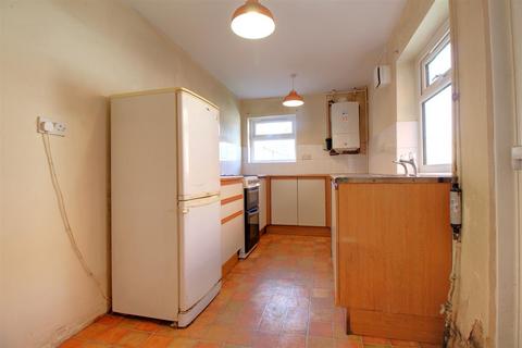 206 Bristol Road, Gloucester, GL1 5TA