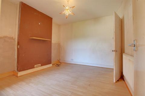 206 Bristol Road, Gloucester, GL1 5TA