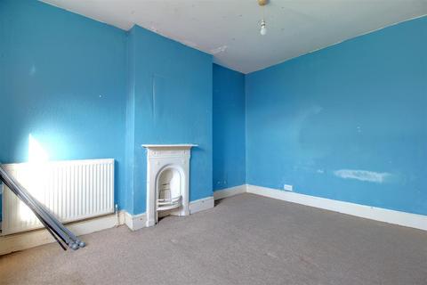 206 Bristol Road, Gloucester, GL1 5TA