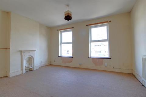 206 Bristol Road, Gloucester, GL1 5TA