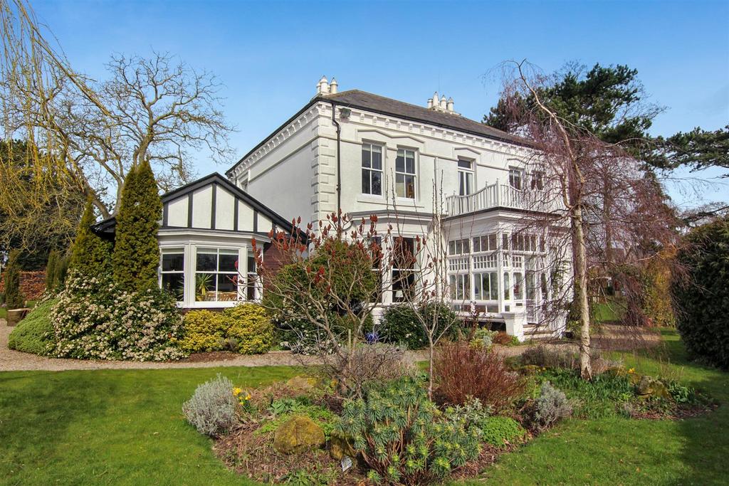 Middleton Lane, Middleton St. 4 bed detached house £650,000