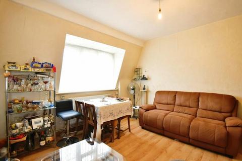 56 Gilton Road, London, SE6 1PJ