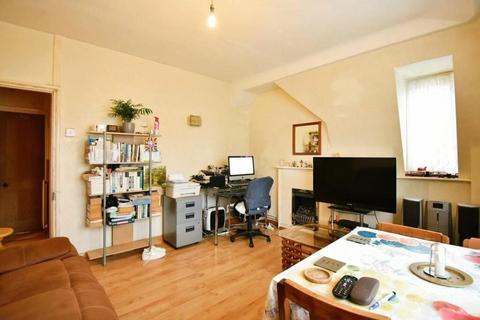 56 Gilton Road, London, SE6 1PJ