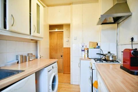 56 Gilton Road, London, SE6 1PJ