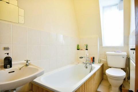 56 Gilton Road, London, SE6 1PJ