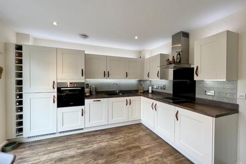 8 Far Barrows, Boughton, Northampton, NN2 8FB
