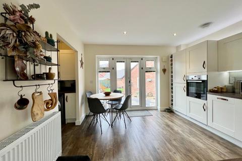 8 Far Barrows, Boughton, Northampton, NN2 8FB