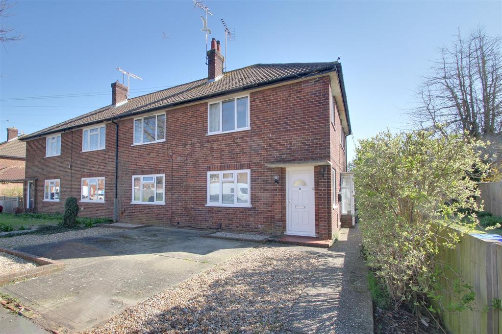 Grenville Avenue, GoringBySea, Worthing 2 bed flat for sale £220,000