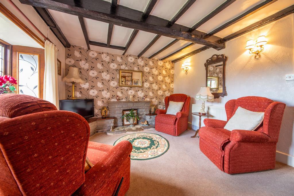 Donkey Lane, Ashford Carbonel, Ludlow 3 bed detached house for sale £