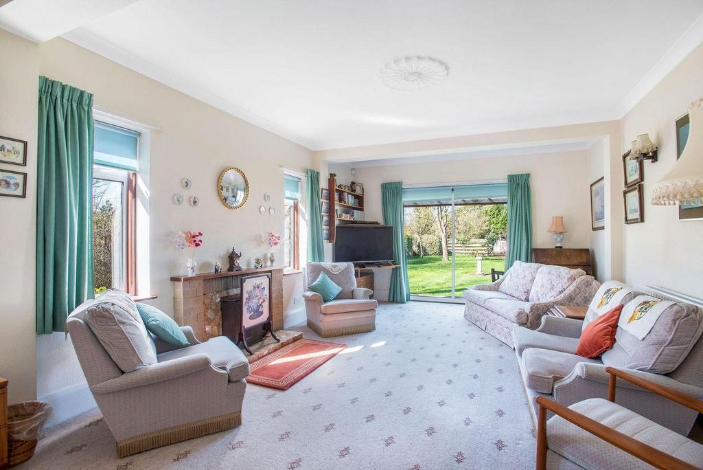Sole Street, Cobham 2 bed detached bungalow for sale £799,000