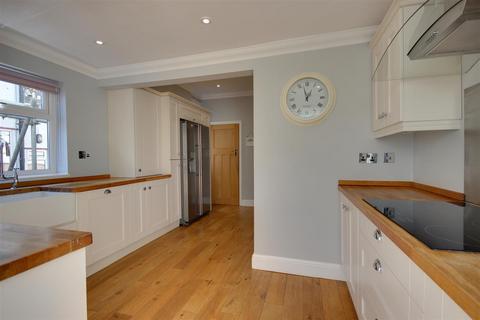 27 School Lane, Kirk Ella, Hull, HU10 7NP