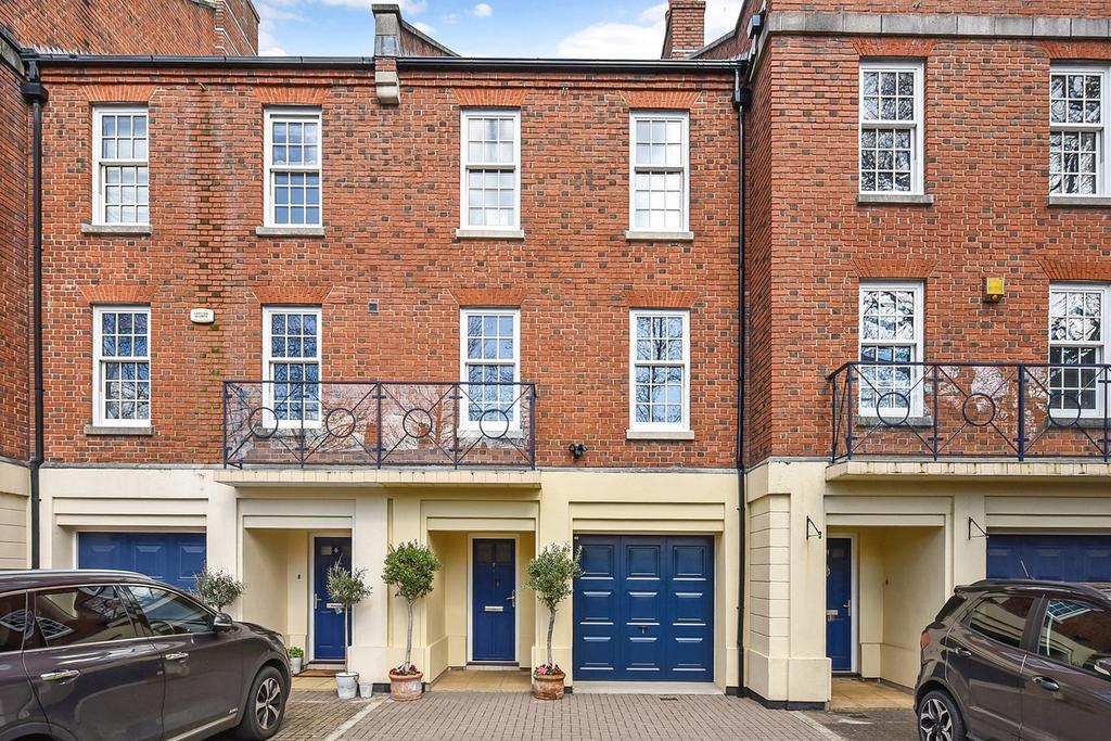 Quayside Walk, Marchwood... 4 bed townhouse £535,000