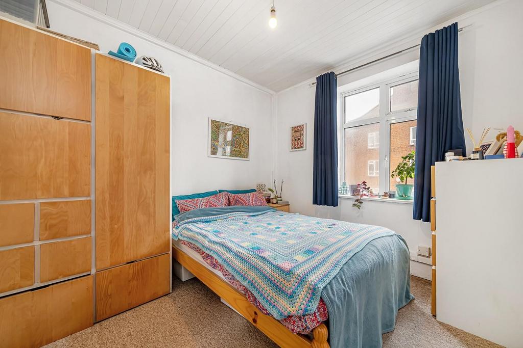 Bedroom 2.jpg