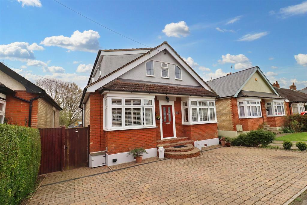 Clare Road, Braintree 4 bed detached house for sale £450,000