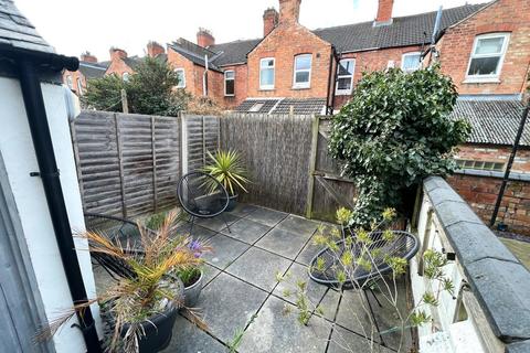 2 bedroom terraced house for sale - Oxford Road, Clarendon Park, Leicester
