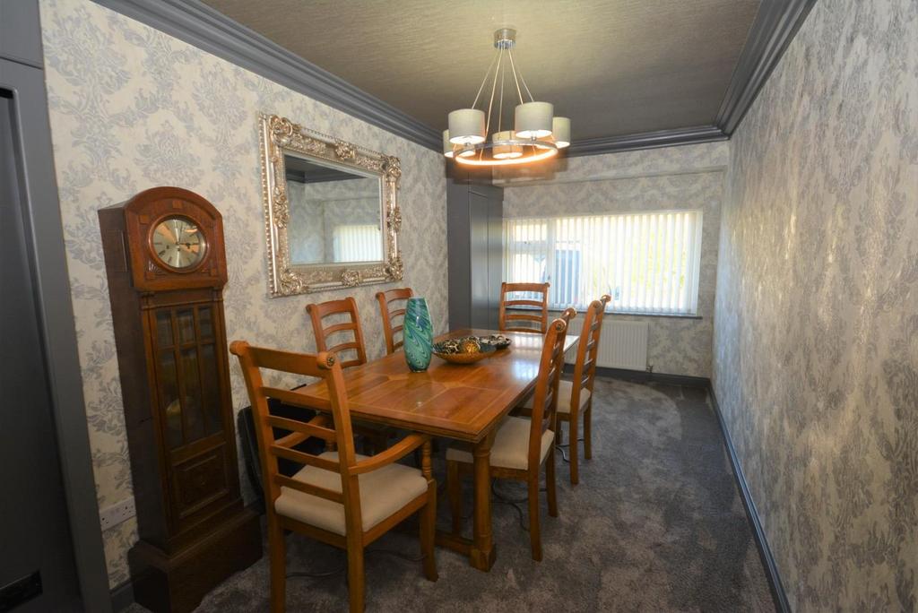 Dining room.jpg