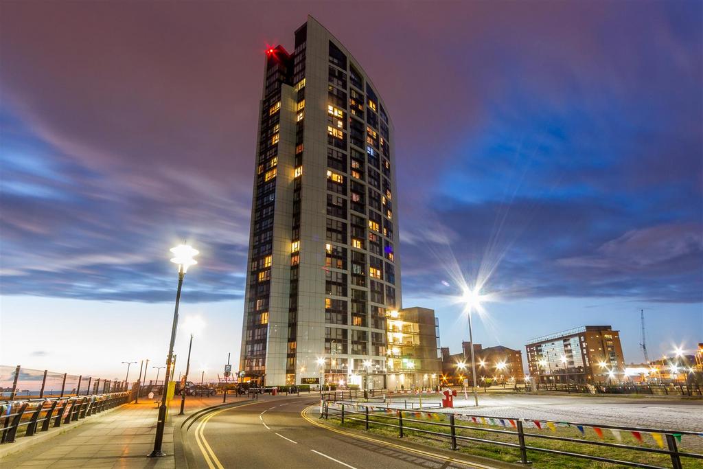 Alexandra Tower, Princes Parade, Liverpool 2 bed apartment £900 pcm
